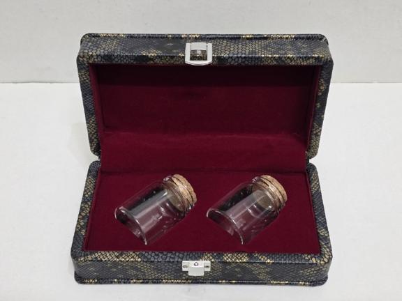 باکس چرم ۲ شیشه چوب‌پنبه